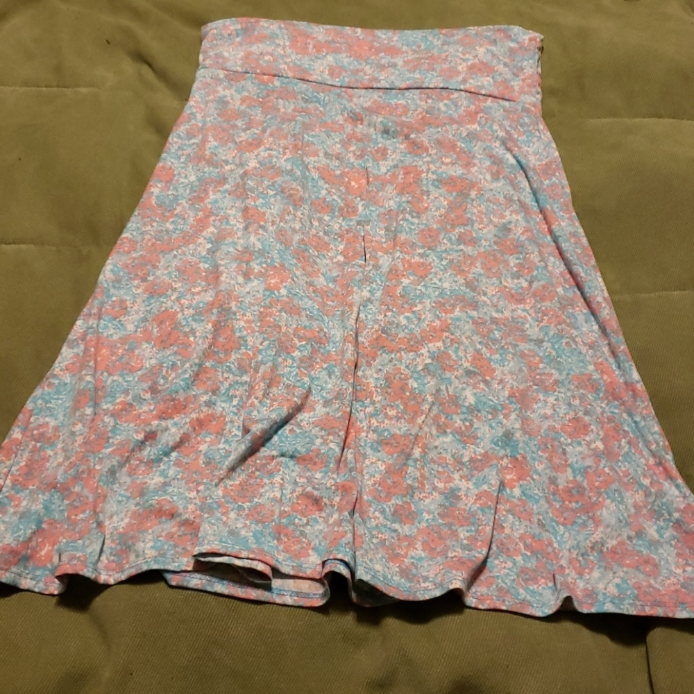 Lularoe skirt